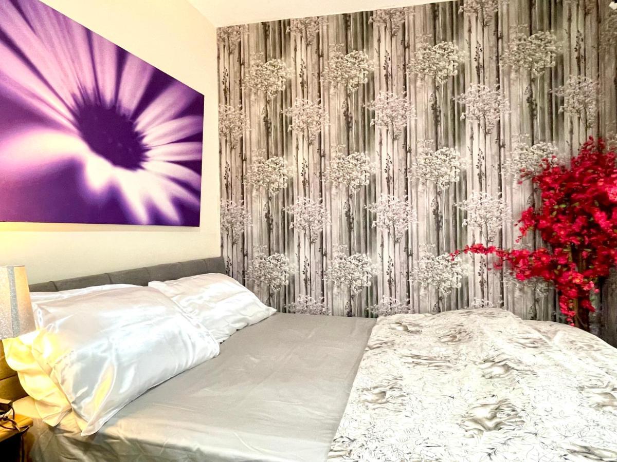 Comfy Double Bedroom With A Private Toilet Λονδίνο Εξωτερικό φωτογραφία