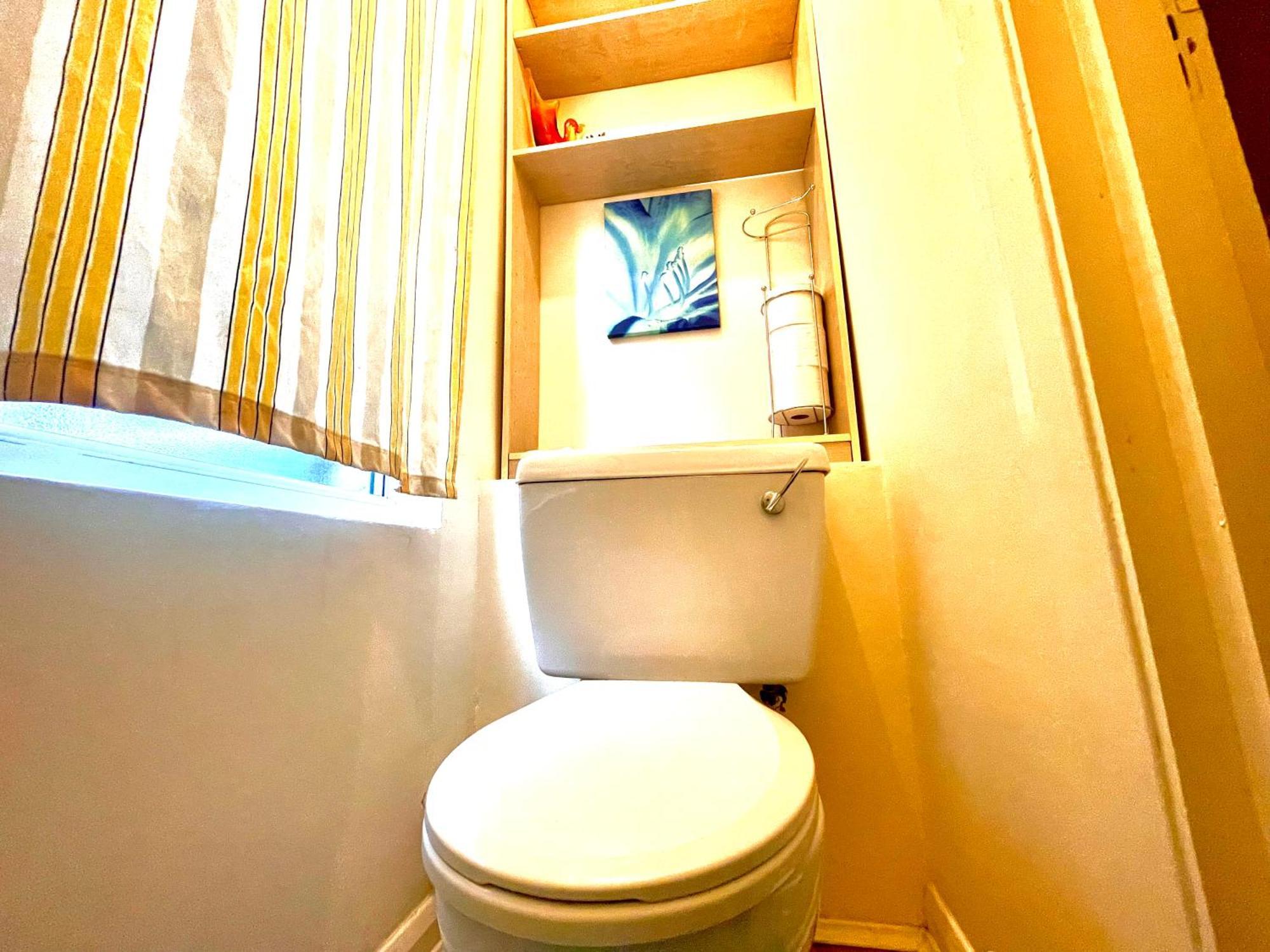 Comfy Double Bedroom With A Private Toilet Λονδίνο Εξωτερικό φωτογραφία